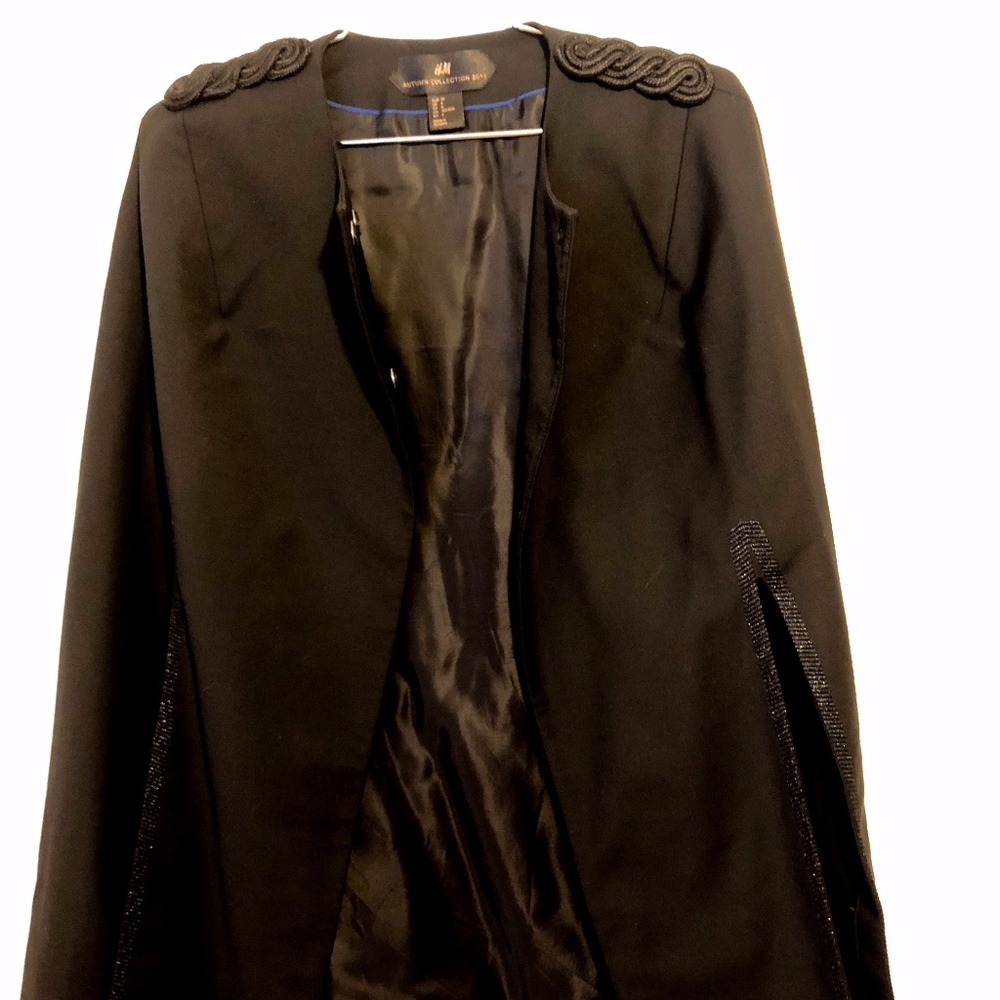H&M Black Cape With Should & Side Detailing